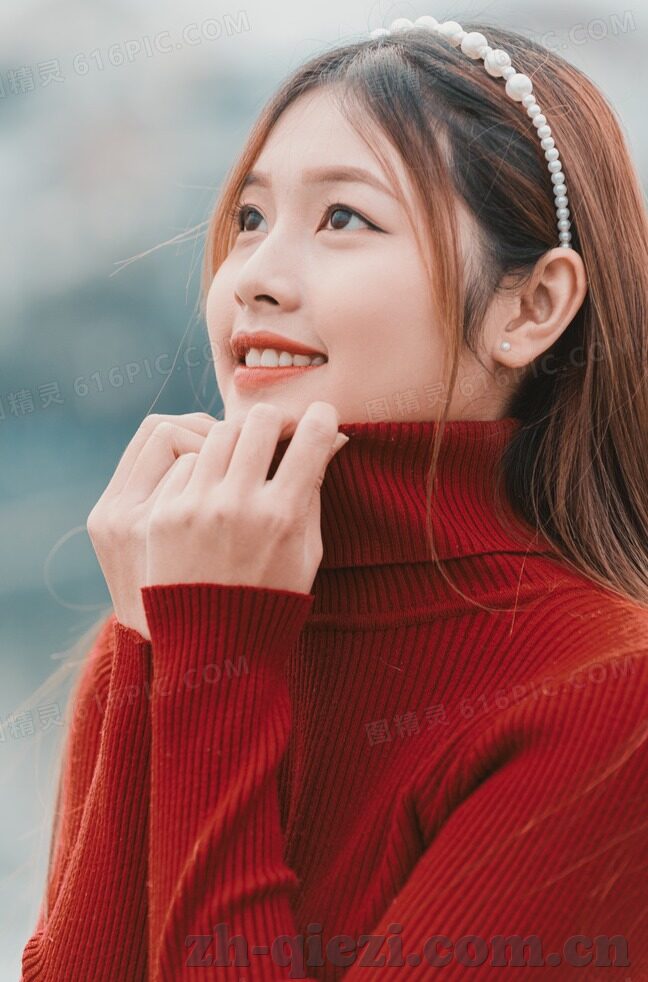 堕落人妻-迷失的归途，人妻的挣扎与救赎